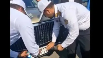 پلاک‌گذاری اولین مرسدس بنز میباخ در ایران