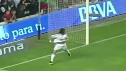 ویدئو نوستالوژی: وقتی پاس‌ها امضا داشتند؛ بکهام در دوران اوج