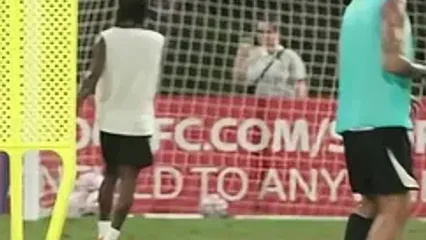 ویدئو: حرکات فلورین ویرتز در تمرینات لیورپول