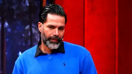 حمایت جانانه امیرحسین صادقی از کریم باقری روی آنتن زنده