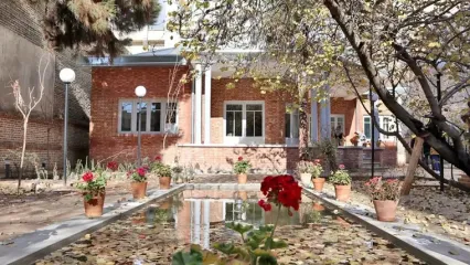 خانه نیما یوشیج ، تهران، محله دزاشیب