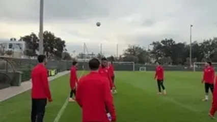 ویدئو: بازگشت اشرف حکیمی‎ ‎به تمرینات گروهی تیم ملی مراکش