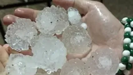 تصاویری از بارش تگرگ تخم‌مرغی در فارس