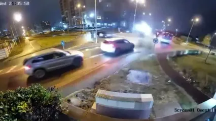 فیلم پرواز باورنکردنی یک مرسدس بنز در اورادیا