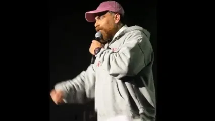 گلایه‌های معین زندی در حین اجرای کنسرتش