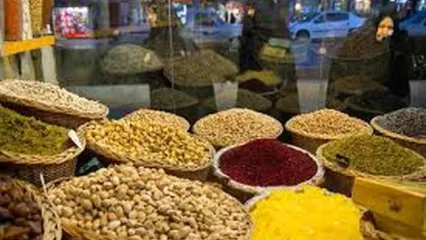 ویدئو عجیبِ چند کاسب بازاری در آستانه شب یلدا