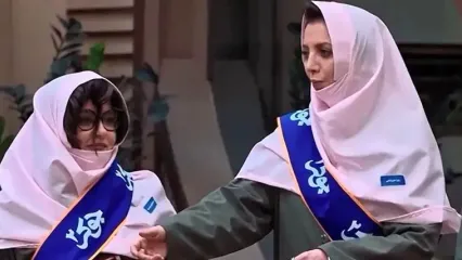 شعرخوانی نوستالژی رویا میرعلمی با آهنگ گروه آریا که همه رو نقش بر زمین کرد!/ هندی بازی نعیمه نظام دوست وسط برنامه