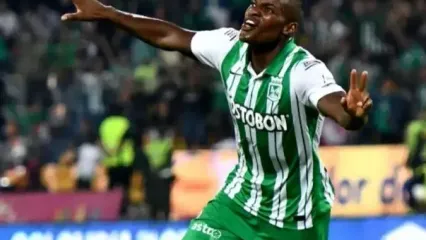 سکته گزینه مدنظر پرسپولیس وسط زمین مسابقه!