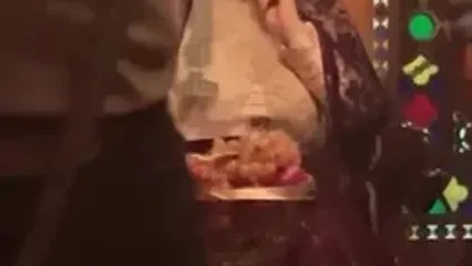 چرت زدن گلاره عباسی در پشت صحنه سریال بامداد خمار