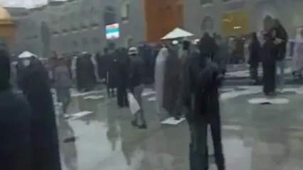 برف سنگین مشهد را سفیدپوش کرد؛ حرم رضوی در منظره‌ای دیدنی