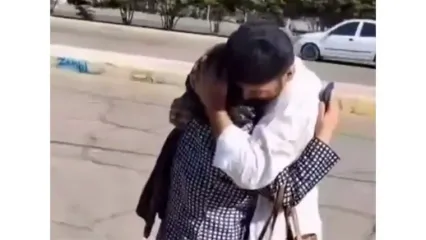 جگرسوز از بهم رسیدن مادر و پسر بعد از 20 سال دوری