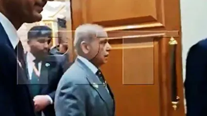 اقدام عجیب نخست‌وزیر پاکستان وسط دیدار پوتین و اردوغان!