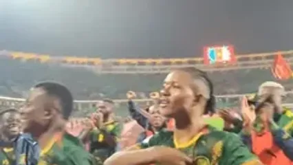 ویدئو: جشن شیرهای رام‌نشدنی با هواداران