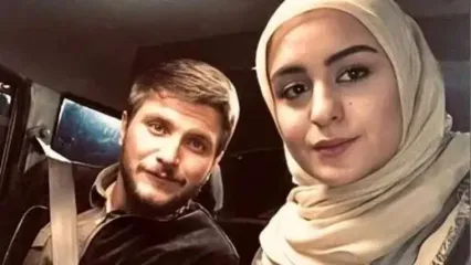 عاشقانه‌های خنده دار فاطیما بهارمست و دارا حیایی / حسود بودن بهتر از پوشیدن اون کت زاقارت هست ... که اگه بازش کنی 10، 20 تا کفتر ازش میاد بیرون/ سکانس برتر سریال «از سرنوشت»