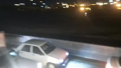 جزئیات تصادف زنجیره‌ای ۱۶ خودرو به‌دلیل نشت گازوئیل