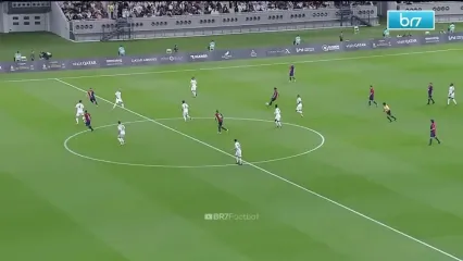 ویدئو: جادوی رونالدینیوی در 45 سالگی