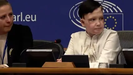 فیلم اشک‌های مترجم هنگام ترجمه سخنان کودک اوکراینی