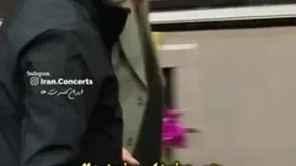 خوشحالی الیکا عبدالرزاقی و امیرحسین قیاسی بعد از دریافت جایزه در جشن حافظ