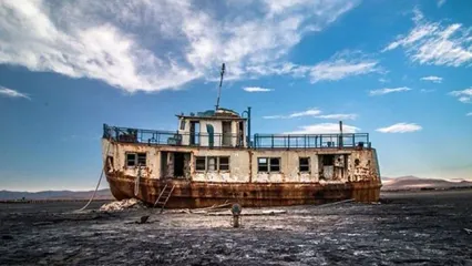 مرگ خاموش هتل لوکسِ بندر شرفخانه در سایه خشکی دریاچه ارومیه