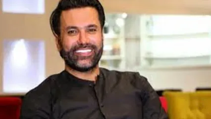 نیکبخت با تاکتیک علی منصور از پوشاک ایرانی حمایت کرد!