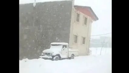 بارش شدید برف در این نقطه از اصفهان دیدنی شد