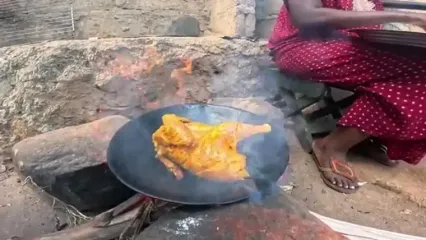 غذای روستایی در کنیا؛ پخت چلو مرغ به روش یک آشپز روستایی