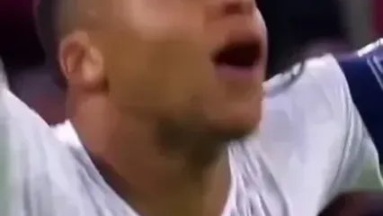 ویدئو: شیطنت و بازیگوشی ستاره فرانسوی خارج از زمین