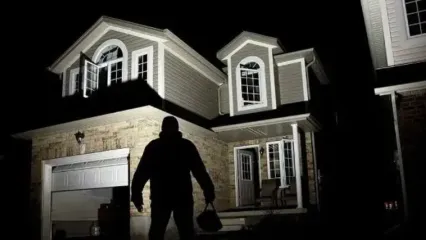 فیلم صحنه سرقت در شب یلدا خانواده ای در واوان