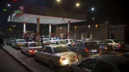 گزارش خبرساز شبکه خبر از پمپ‌بنزین‌ها قبل از ساعت 12