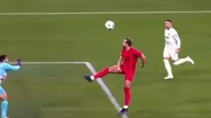 ویدئو: نمایش لوگو بوندس‌لیگا توسط هری کین