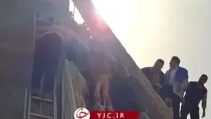 فیلم نجات کودک گرفتار در زیر آوار در حادثه انفجار گاز در اهواز