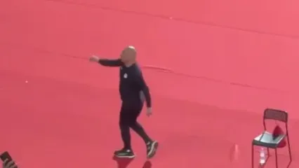 ویدئو: انتقام سختِ حسام حسن از مراکشی‌های طرفدار بنین‎!‎