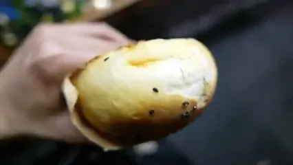 غذای خیابانی در تایوان؛ پخت پیراشکی گوشت در تنور و در تایپه