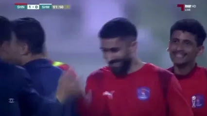 ویدئو: گل به خودی جالب دروازه‌بان در لیگ ستارگان قطر