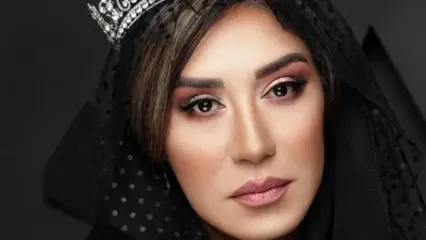 نگاهی به چیدمان شیک خانه نسیم ادبی / از هارمونی رنگ های زرد و آبی در مبلمان تا پذیرایی درندشت با فرشی لاجوردی مناسب عید 405