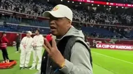 ویدئو: دیوف در پوست خود نمی‌گنجد؛ جشن اسطوره در قلب ورزشگاه