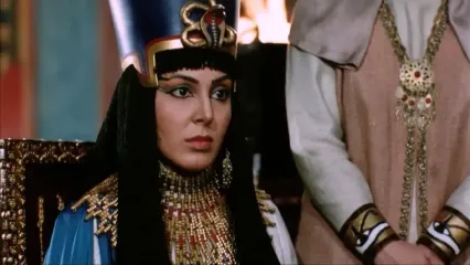 نگاهی به چیدمان و ویوی رویایی پنت هاوس لیلا بلوکات «نفرتیتی سریال یوزارسیف» در اقدسیه/ بالاتر از محله فریبا نادری