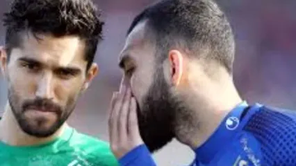 برخورد سرد سیدحسین و روزبه در ابتدای بازی!