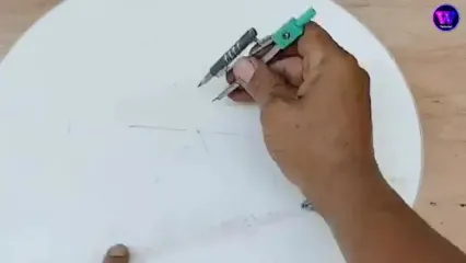 فرآیند ساخت یک لوستر خاص با لامپ LED و لوله پلیکا به روش استاد اندونزیایی