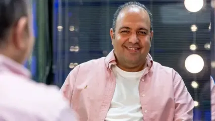 علی اوجی: 6 ماه مرتب هر نیم ساعت وضو میگرفتم و سوره نور رو میخوندم / 48 بار غذا میدادم به بابا