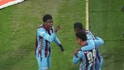 گل بی‌نظیر بازیکن 2 متری ترابوزان‌اسپور