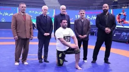 قهر معاون وزیر در یک مراسم رسمی از تلویزیون پخش شد