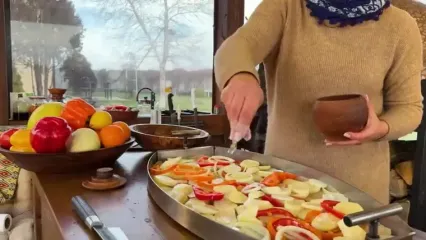 غذای روستایی در اوکراین؛ پخت یک غذای خاص با خرگوش در هوای برفی