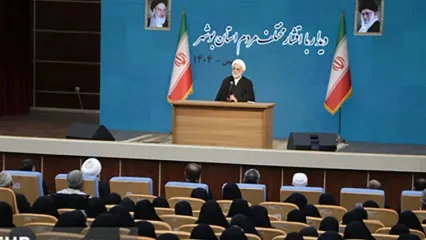 اگر وابستگان و نزدیکان فرد حکومتی درگیر فساد هستند باید با شدت برخورد شود