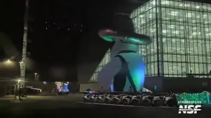 رژه کریسمسی کم‌سابقه در سایه موشک‌ها