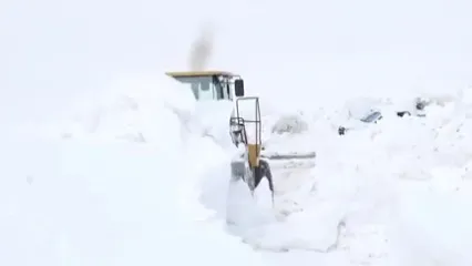 برف ۶ متری راه های روستایی موش را مسدود کرد