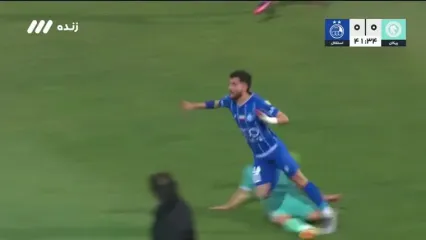 اخراج سعید دقیقی پس از اعتراض به داور مقابل استقلال