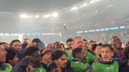 ویدئو: جشن جنون‌آمیز پاریسی‌ها بعد از ال‌کلاسیکو