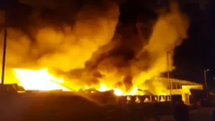 فیلم های آخرالزمانی آتش سوزی مهیب در شهرک صنعتی آبادان