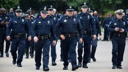 فیلم برخورد سریع پلیس با شخصی که قصد درگیری داشت / در نیویورک رخ داد